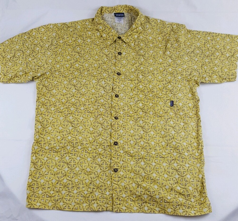 PATAGONIA Men Short Sleeve Casual Button Up Olive-Yellow Shirt Size Large